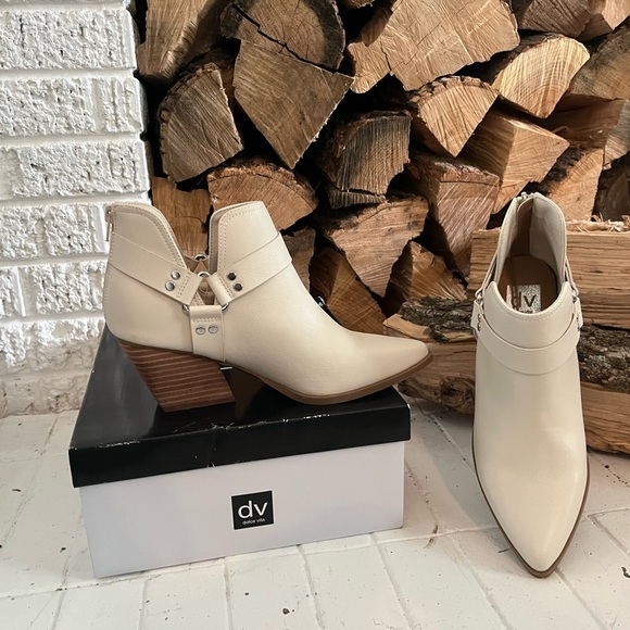 💙DV Dolce Vita Women's Kramer Ankle Boot - Picture 4 of 8